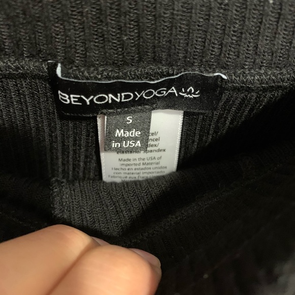 NWOT Beyond Yoga Midi Jogger - Picture 6 of 6